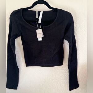 Full sleeve ribbed crop top